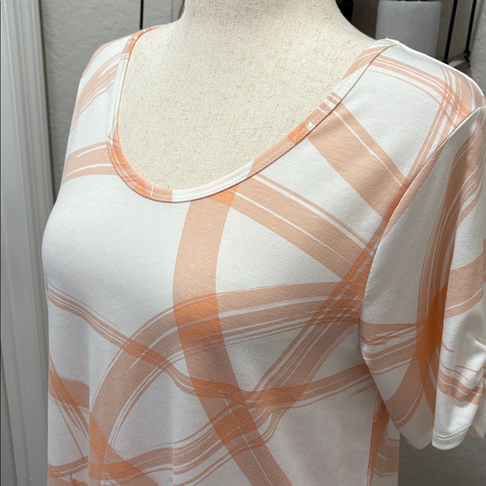 LulaRoe Morgan Flare T White & Peach 3039 - Picture 2 of 4